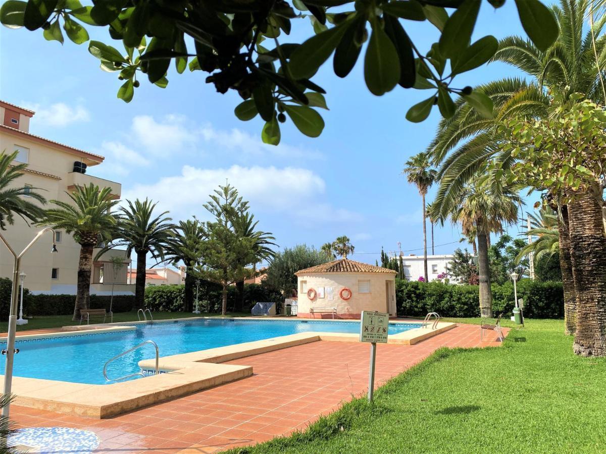 La Marina Vyb Frente Al Mar Apartment Denia Bagian luar foto